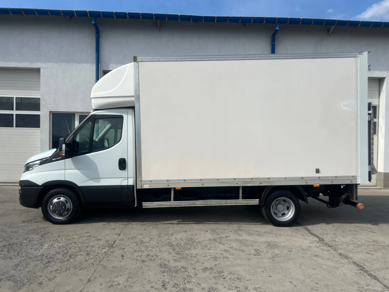 Iveco Daily 35c16 /Б кат./ Двоен пакет ресори / Климатроник /  - изображение 5