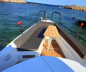 Моторна яхта Axopar 28 T-Top 300 Mercury Verado , снимка 10