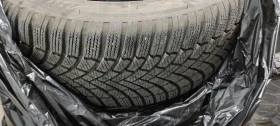 Гуми Зимни 225/50R17, снимка 1 - Гуми и джанти - 48550115