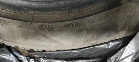 Гуми Зимни 225/50R17, снимка 3 - Гуми и джанти - 48550115