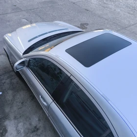 Mercedes-Benz E 220 Седан, снимка 9