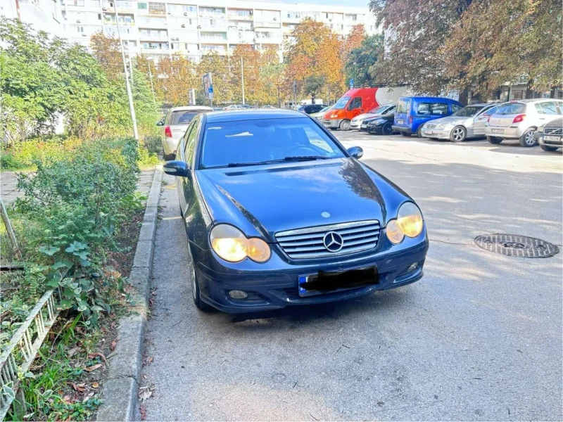 Mercedes-Benz 220, снимка 2 - Автомобили и джипове - 47363373