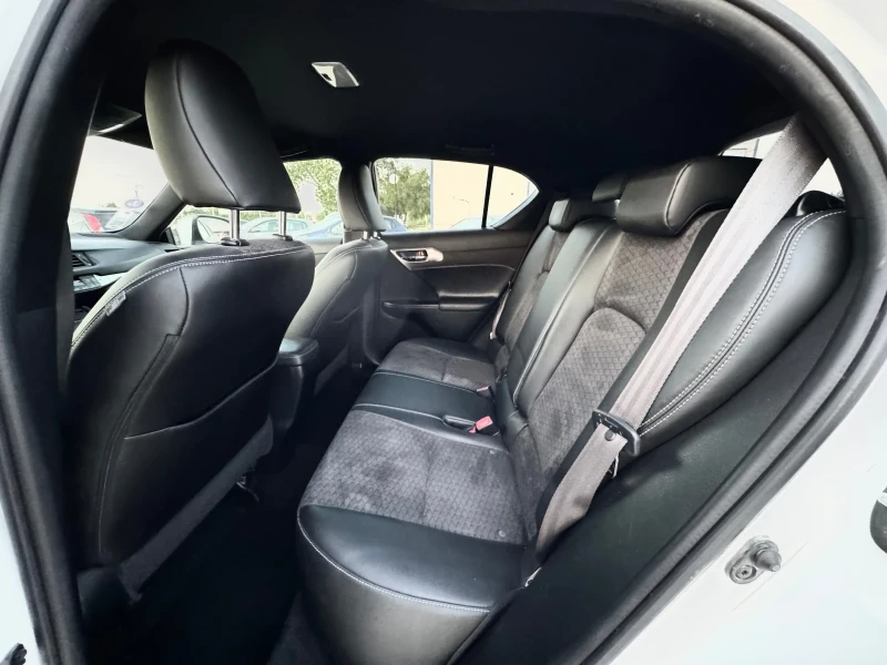 Lexus CT 200h 1.8 136 F-SPORT FACELIFT, снимка 10 - Автомобили и джипове - 47564054
