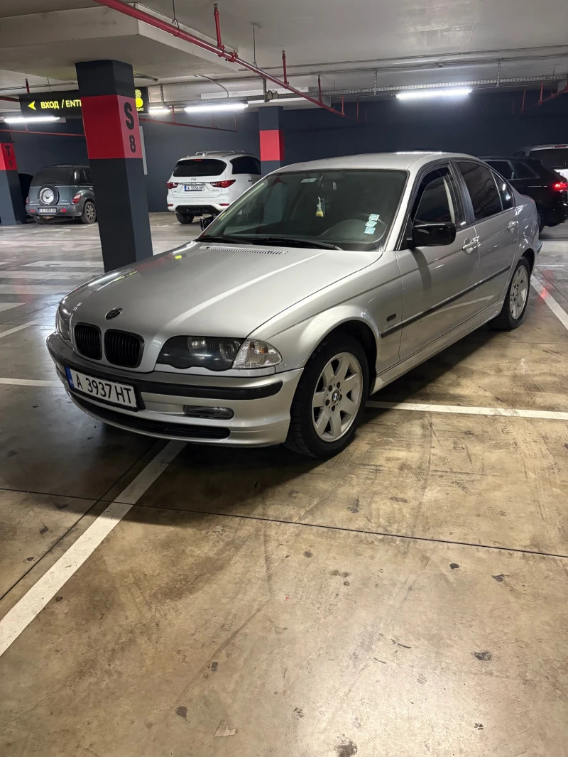 BMW 320, снимка 4 - Автомобили и джипове - 48933675