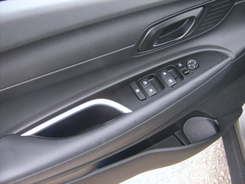 Hyundai Bayon 1, 2i    лизинг, снимка 13 - Автомобили и джипове - 50433008