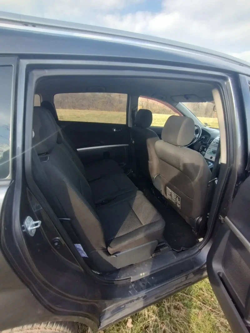 Toyota Corolla verso, снимка 6 - Автомобили и джипове - 52553195