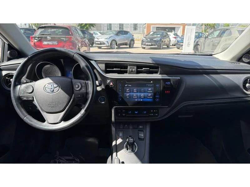 Toyota Auris 1.8HSD EDITION-S+ , снимка 8 - Автомобили и джипове - 56069938