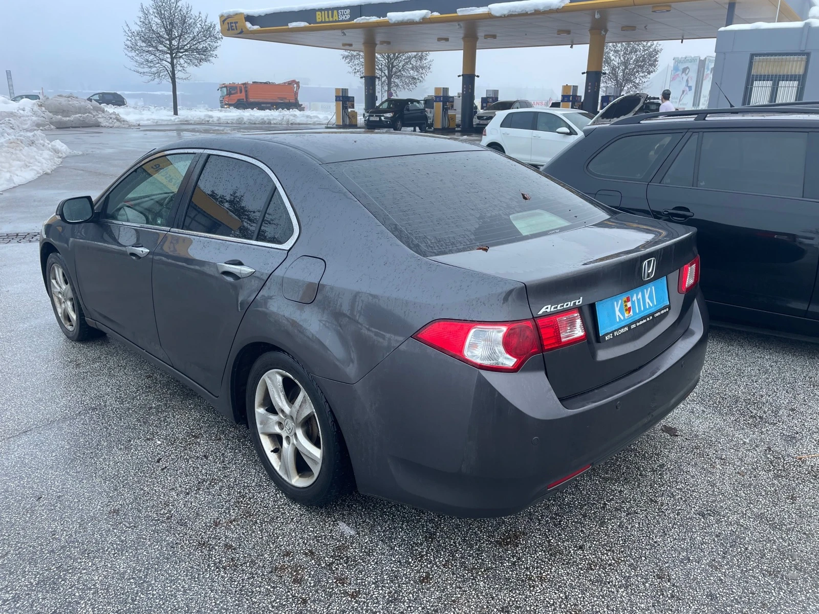 Honda Accord 2.2i-DTEC/Автоматик/Кожен салон/Навигация/Камера/ - изображение 6