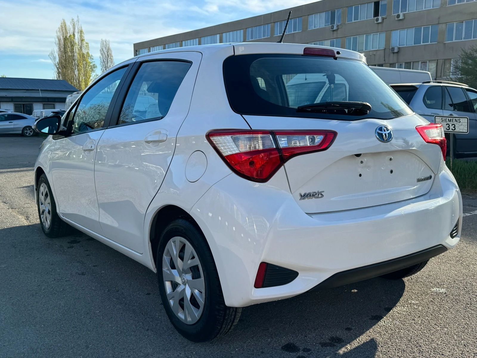 Toyota Yaris 29490км. Гаранция до 2029г - изображение 7