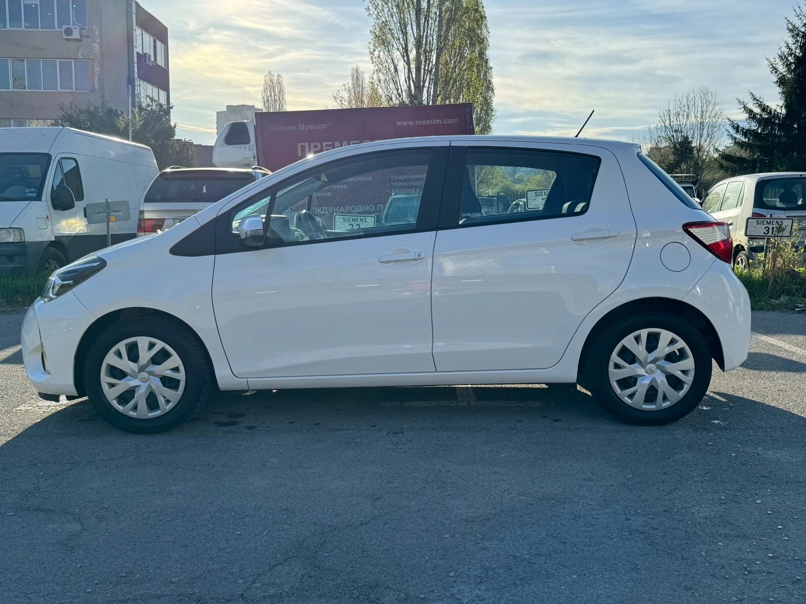 Toyota Yaris 29490км. Гаранция до 2029г - изображение 8