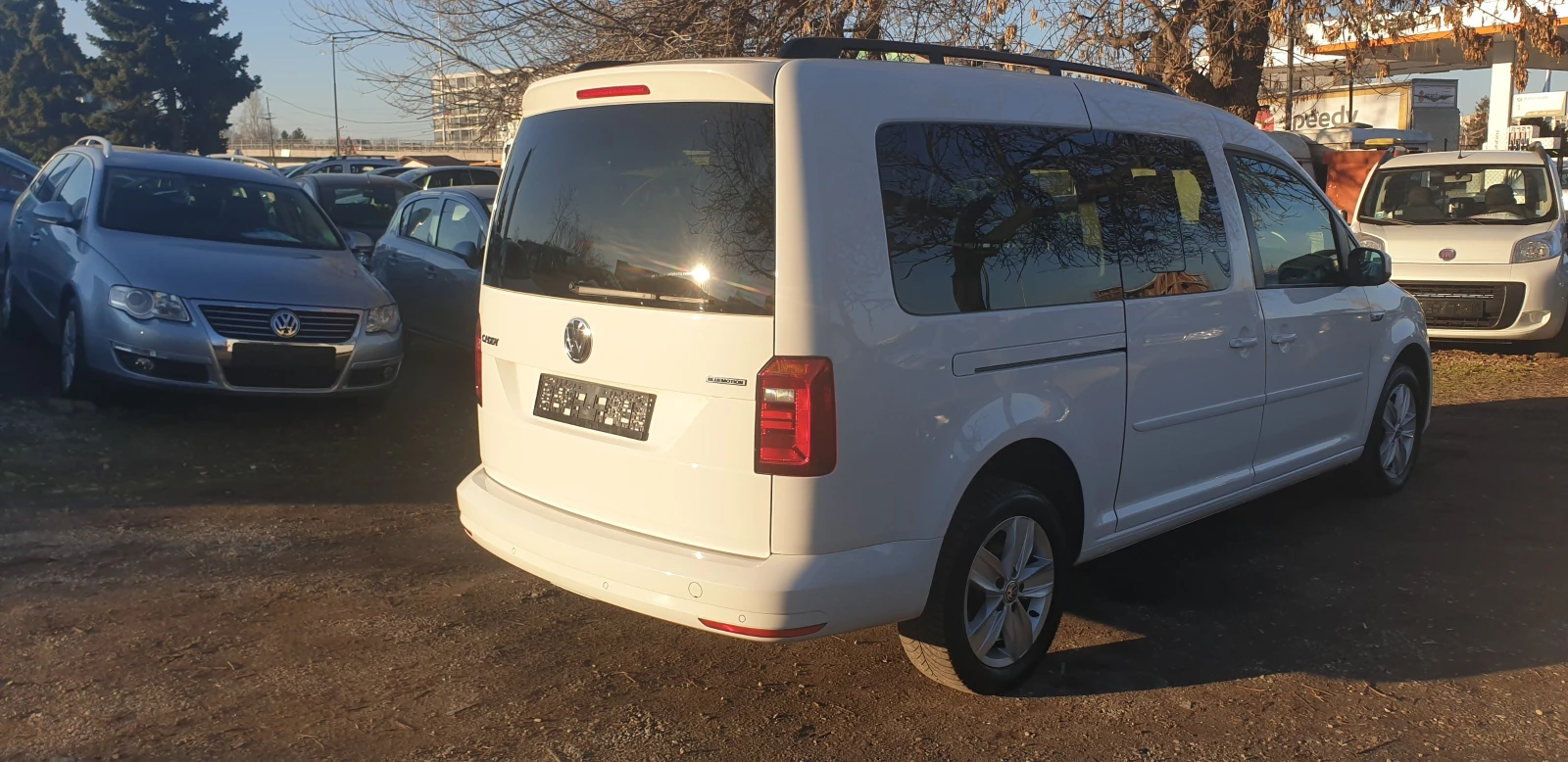 VW Caddy 1.4TGI MAXI 7 МЕСТА EURO-6D - изображение 6