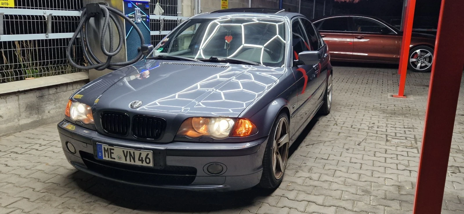 BMW 323  - изображение 2