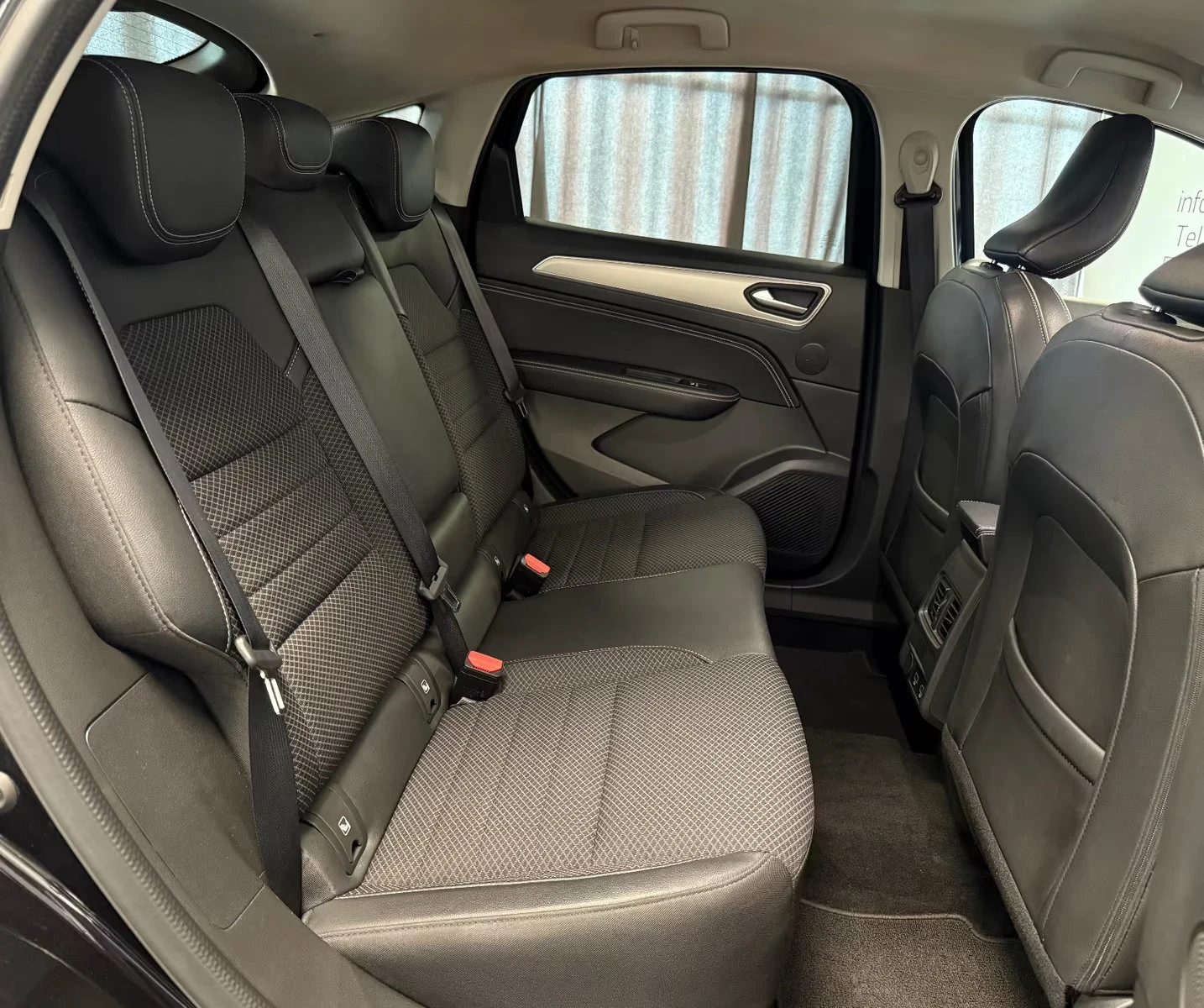 Renault Arkana E-TECH/145HP/NAVI/CAM/LED/DIGI/L.ASSIST/KLESS/578g | Mobile.bg   13