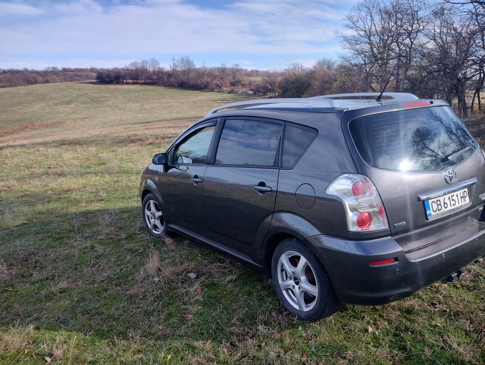 Toyota Corolla verso  - изображение 3