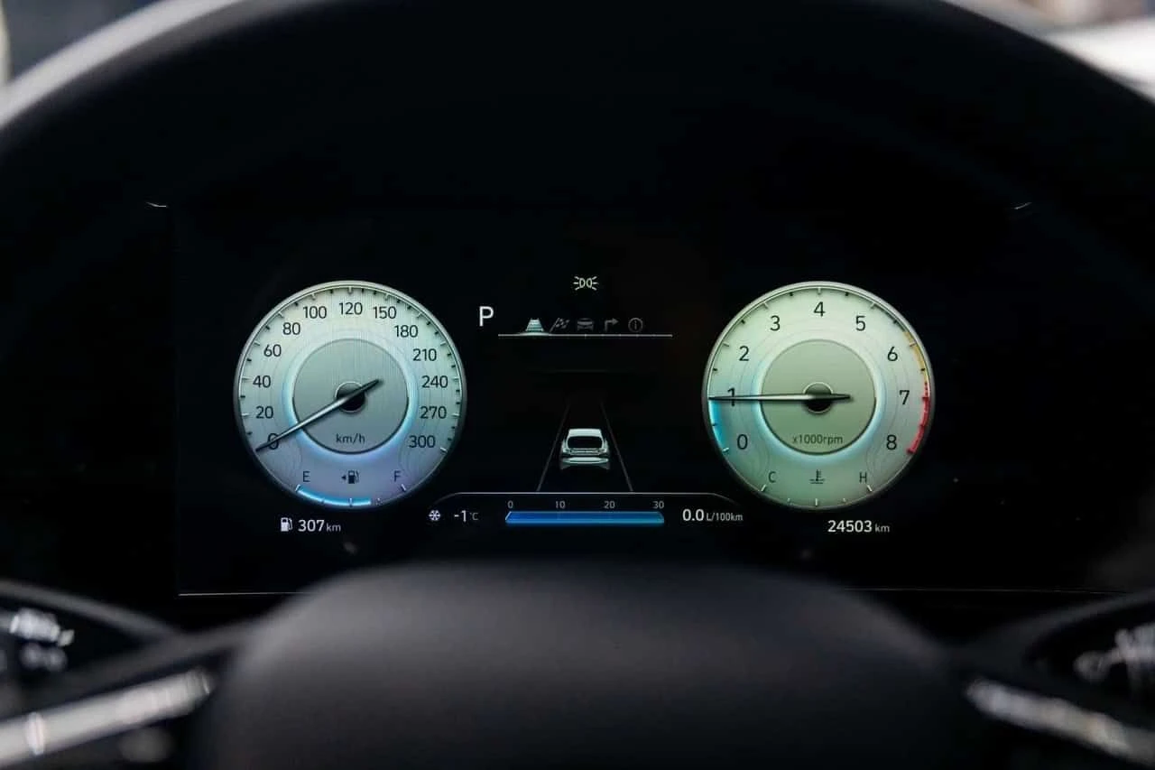 Hyundai Elantra CARFAX | Mobile.bg � ����������� 15