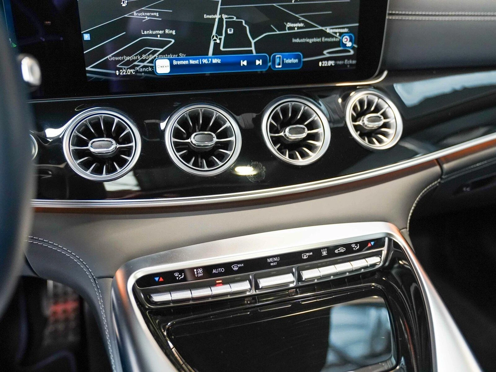 Mercedes-Benz AMG GT 63S E-PERFORMANCE/CERAMIC/MAGNO/EXCLUSIV/DYNAMIC/, снимка 12 - Автомобили и джипове - 53814144