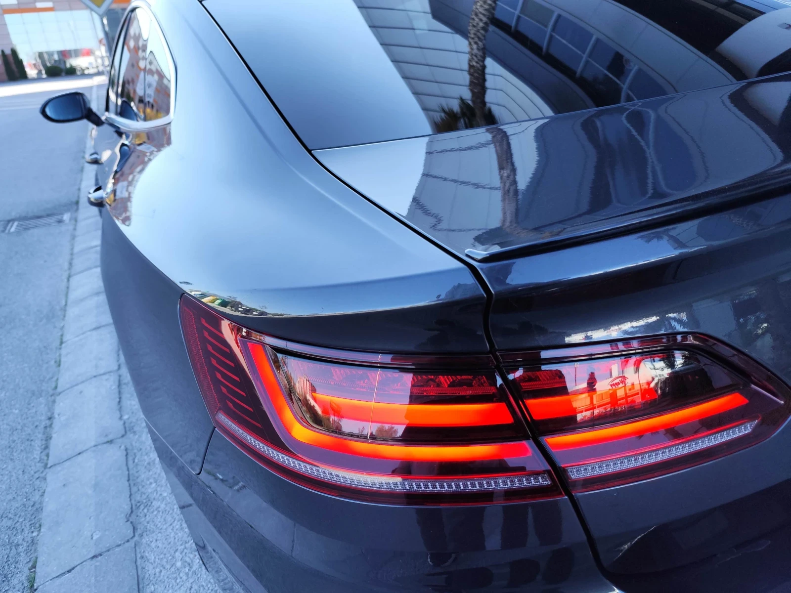 VW Arteon R-Line, снимка 8 - Автомобили и джипове - 54322646