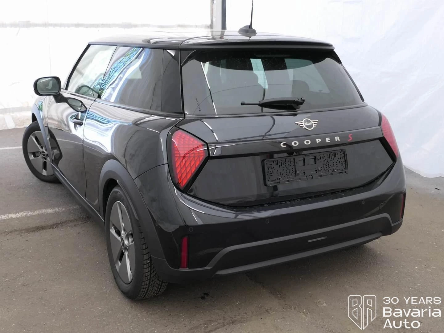 Mini Cooper S 2, 0 Steptronic Favoured Trim, снимка 2 - Автомобили и джипове - 54345038