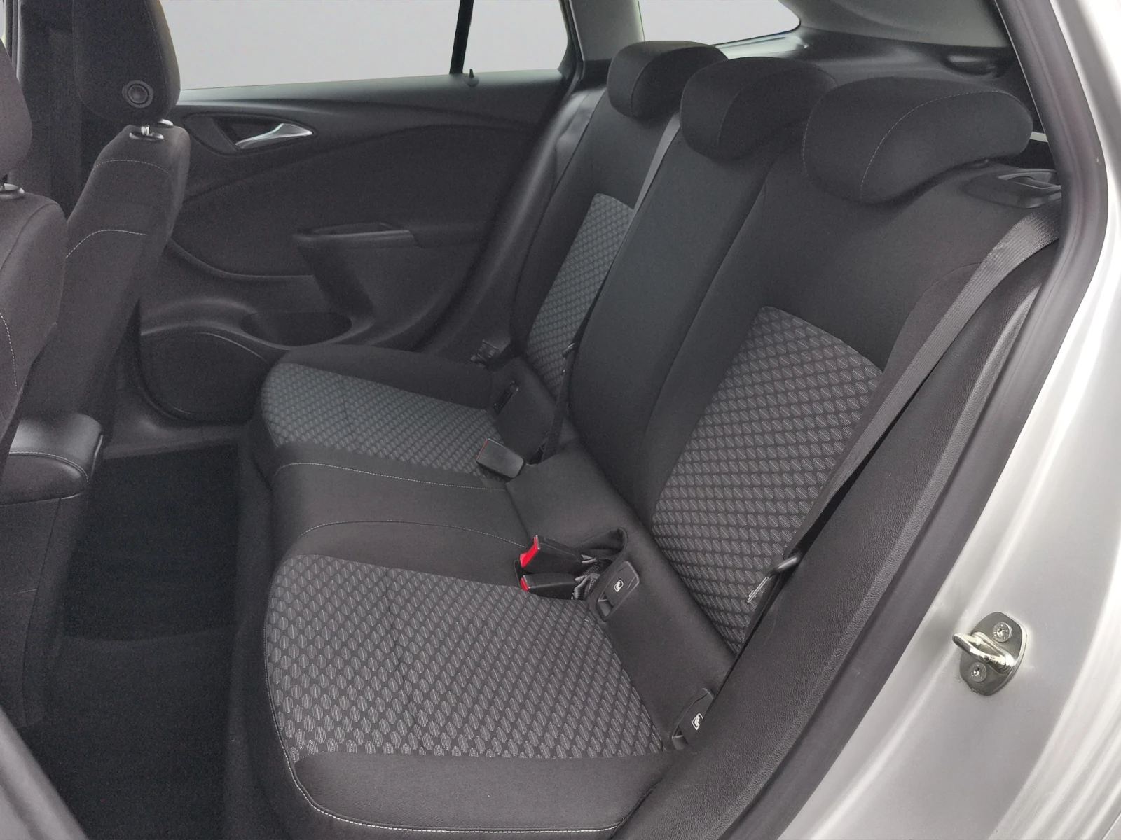 Opel Astra SPORTS TOURER 1.6CDTi/110 HP BVM6 E6B // 1605R61, снимка 12 - Автомобили и джипове - 54367288
