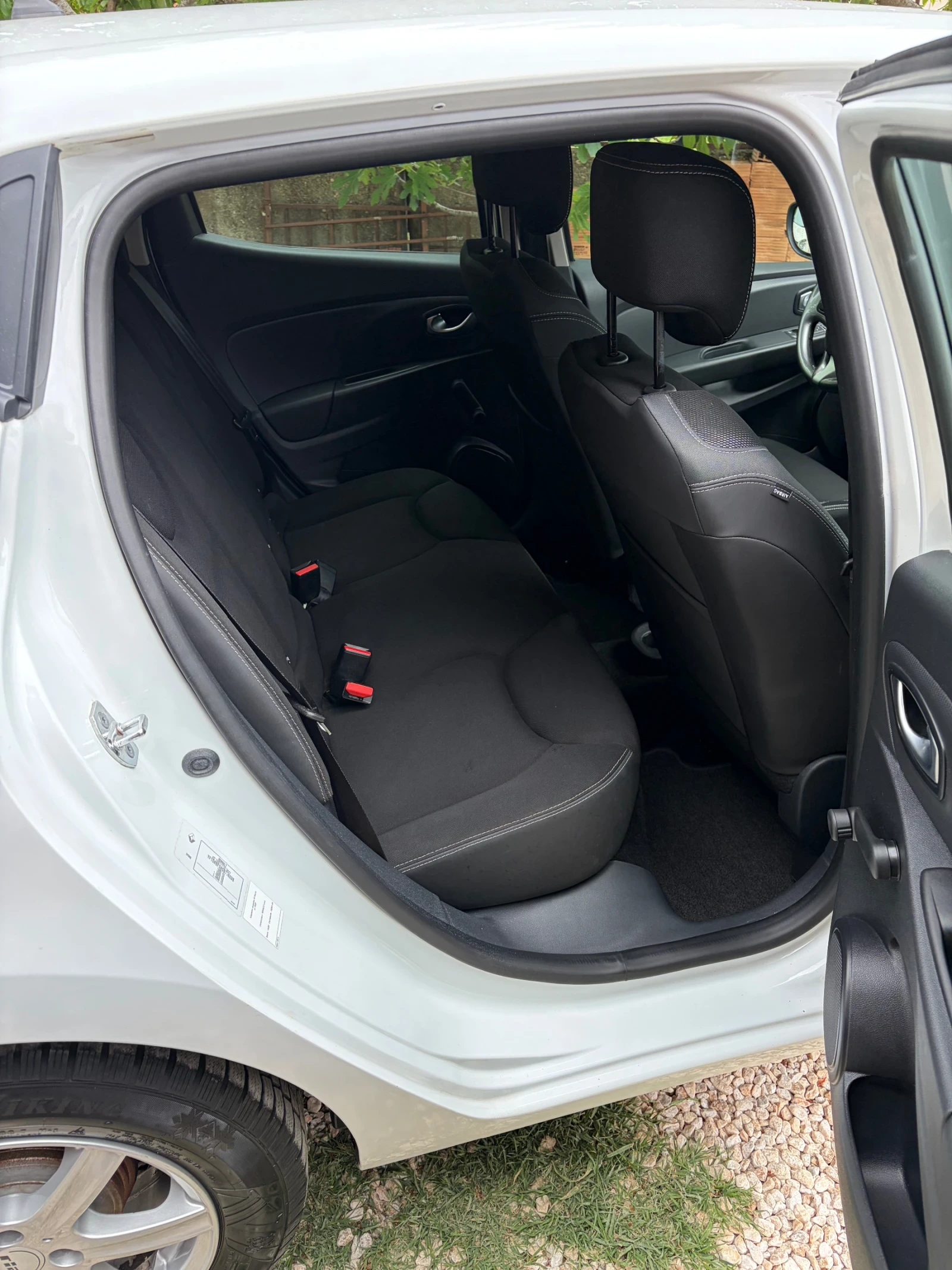 Renault Clio 1.5dci/75к/ПЕРФЕКТО СЪСТОЯНИЕ, снимка 7 - Автомобили и джипове - 54621969