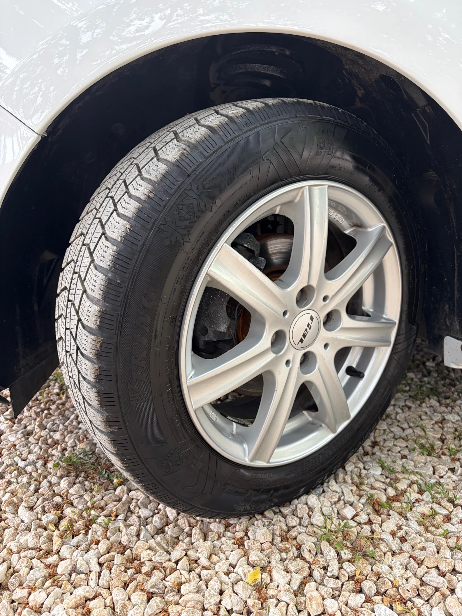 Renault Clio 1.5dci/75к/ПЕРФЕКТО СЪСТОЯНИЕ, снимка 13 - Автомобили и джипове - 54621969