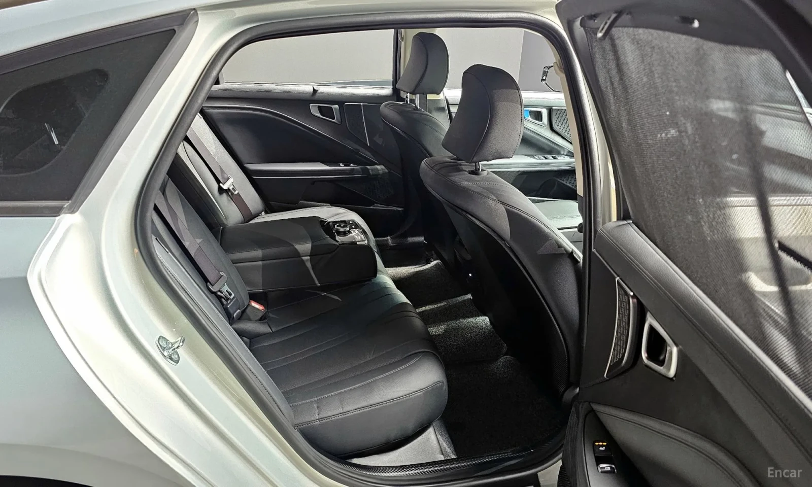 Kia K8, снимка 12 - Автомобили и джипове - 54742699