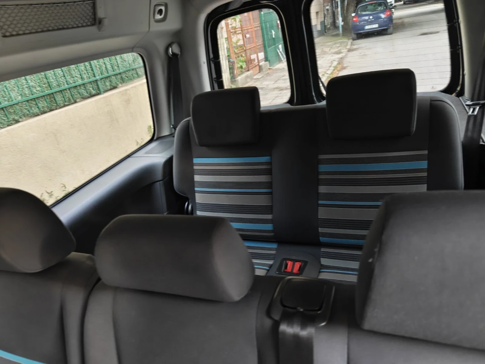 VW Caddy 2.0 Maxi 7места Ecofuel фабричен метан, снимка 12 - Автомобили и джипове - 55166087