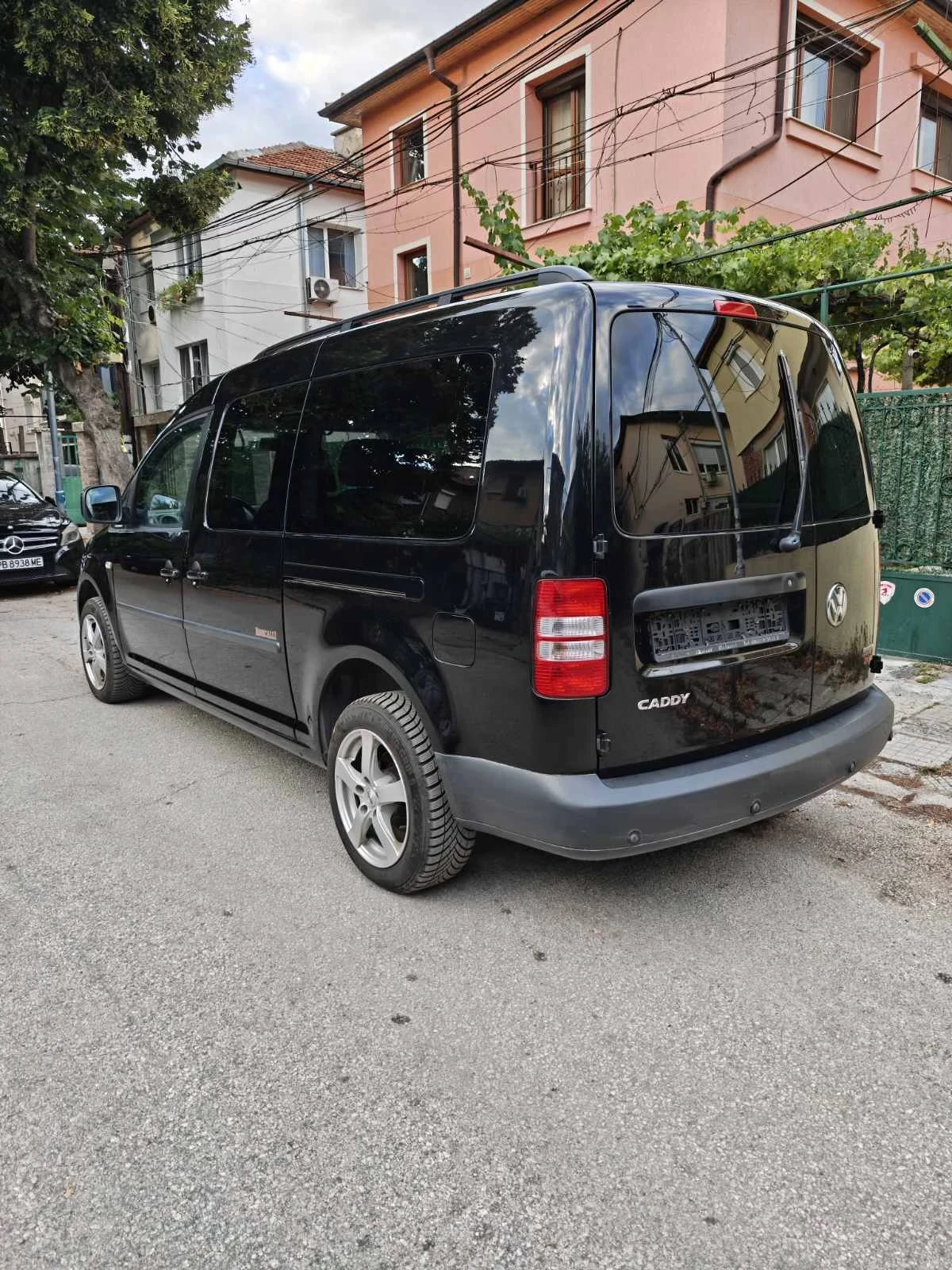 VW Caddy 2.0 Maxi 7места Ecofuel фабричен метан, снимка 7 - Автомобили и джипове - 55166087