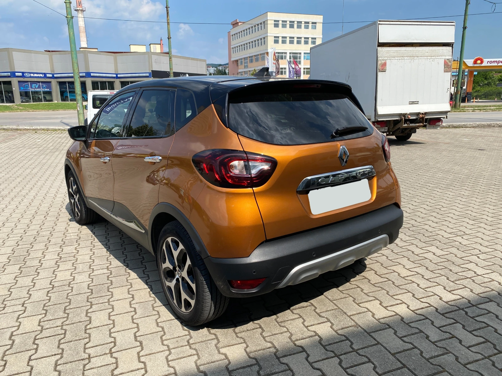 Renault Captur 1.2 118 к.с. AT, снимка 4 - Автомобили и джипове - 55217888