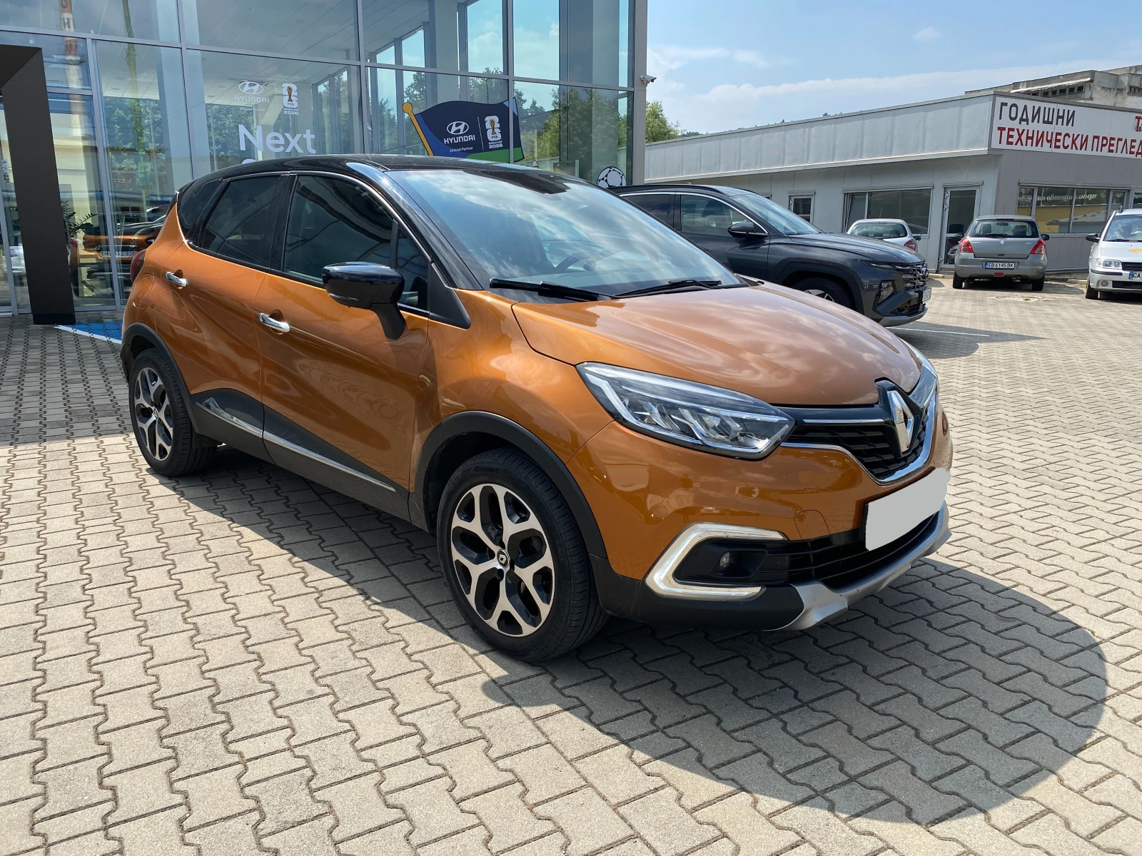 Renault Captur 1.2 118 к.с. AT, снимка 8 - Автомобили и джипове - 55217888