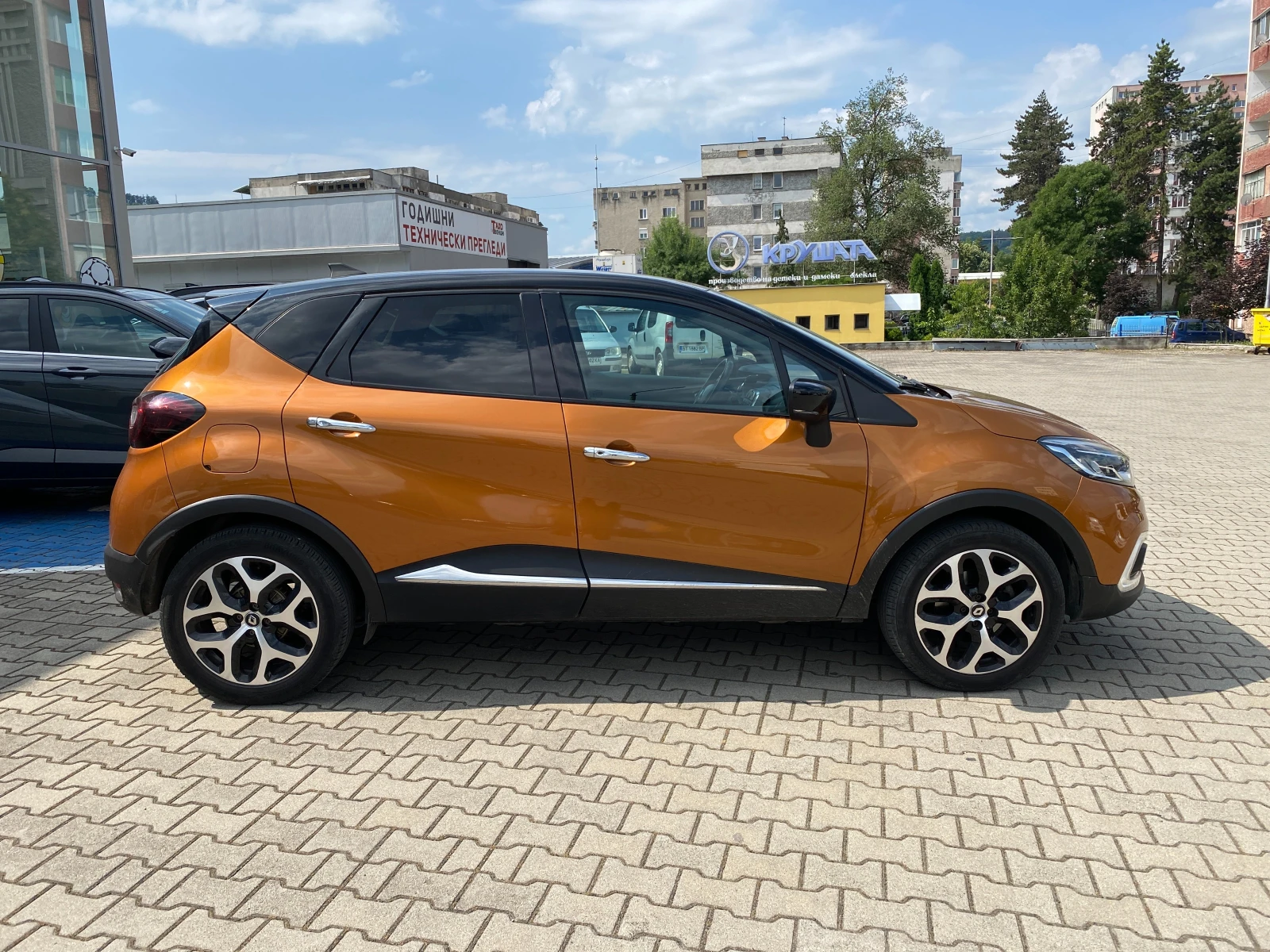 Renault Captur 1.2 118 к.с. AT, снимка 7 - Автомобили и джипове - 55217888