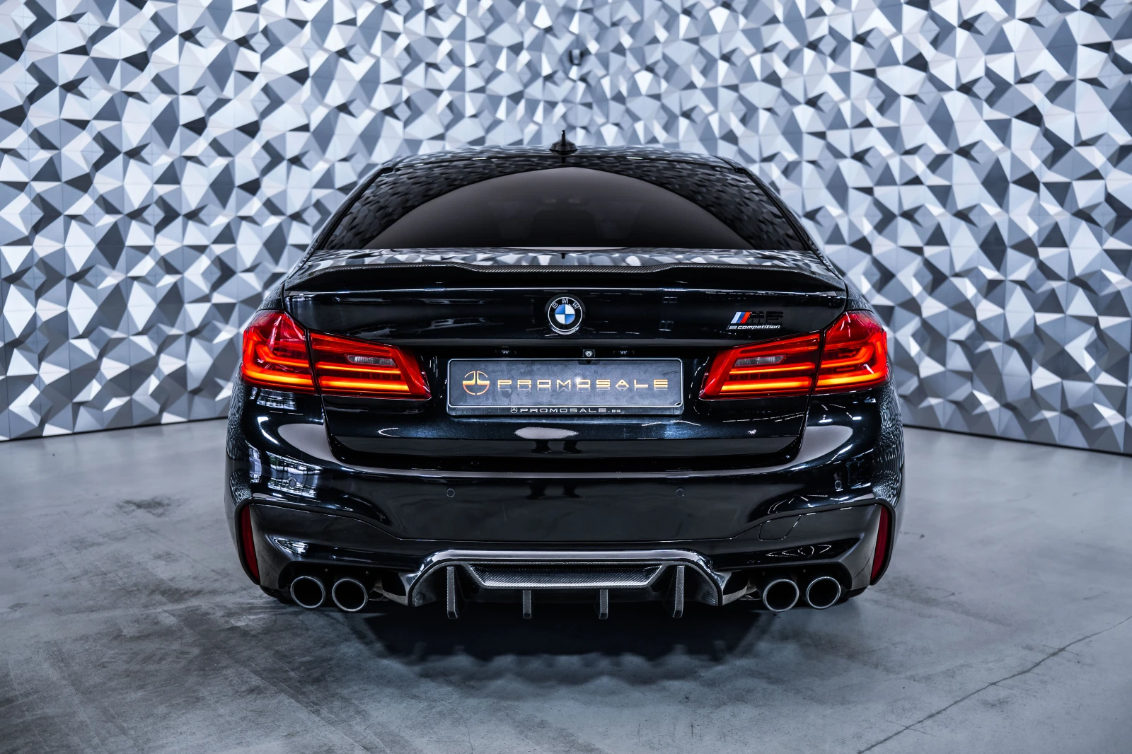 BMW M5 Competition* Carbon* H/K, снимка 5 - Автомобили и джипове - 55651684