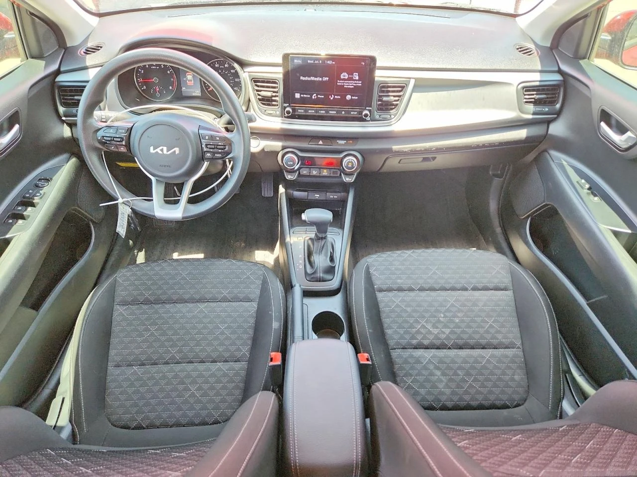 Kia Rio 1.6l S, снимка 8 - Автомобили и джипове - 56040372