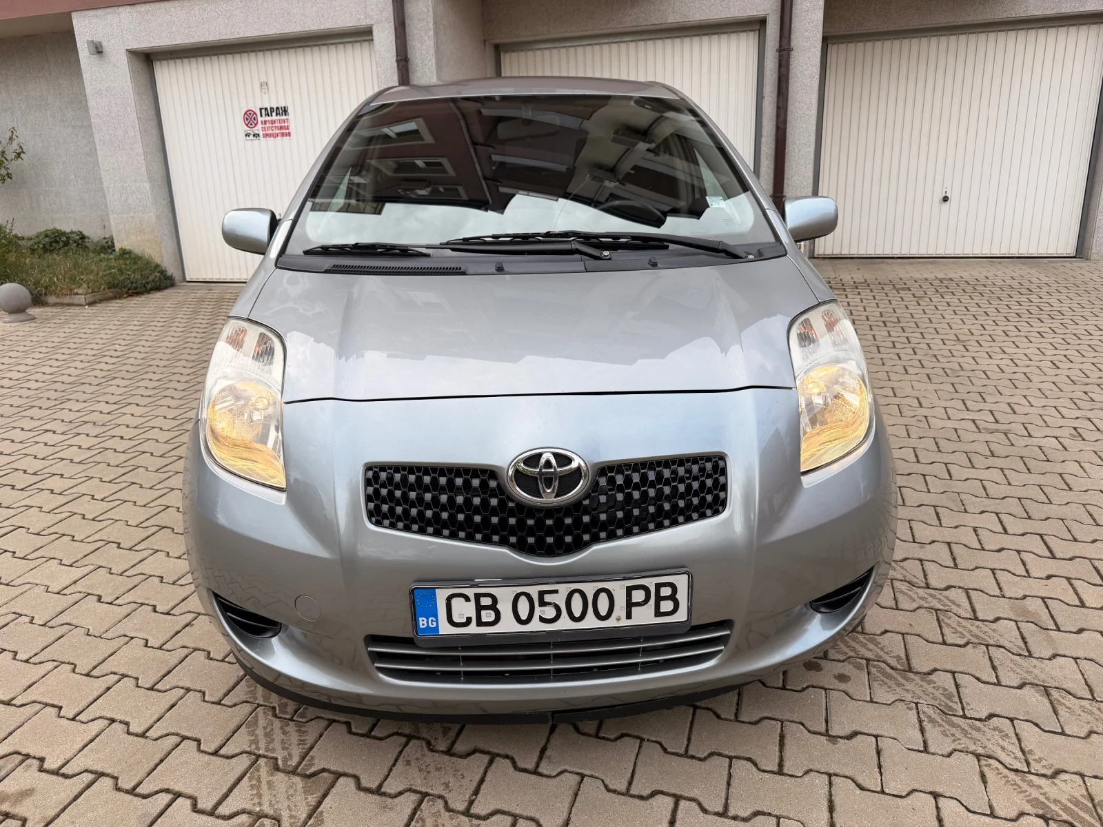 Toyota Yaris Автоматик , снимка 2 - Автомобили и джипове - 56611125