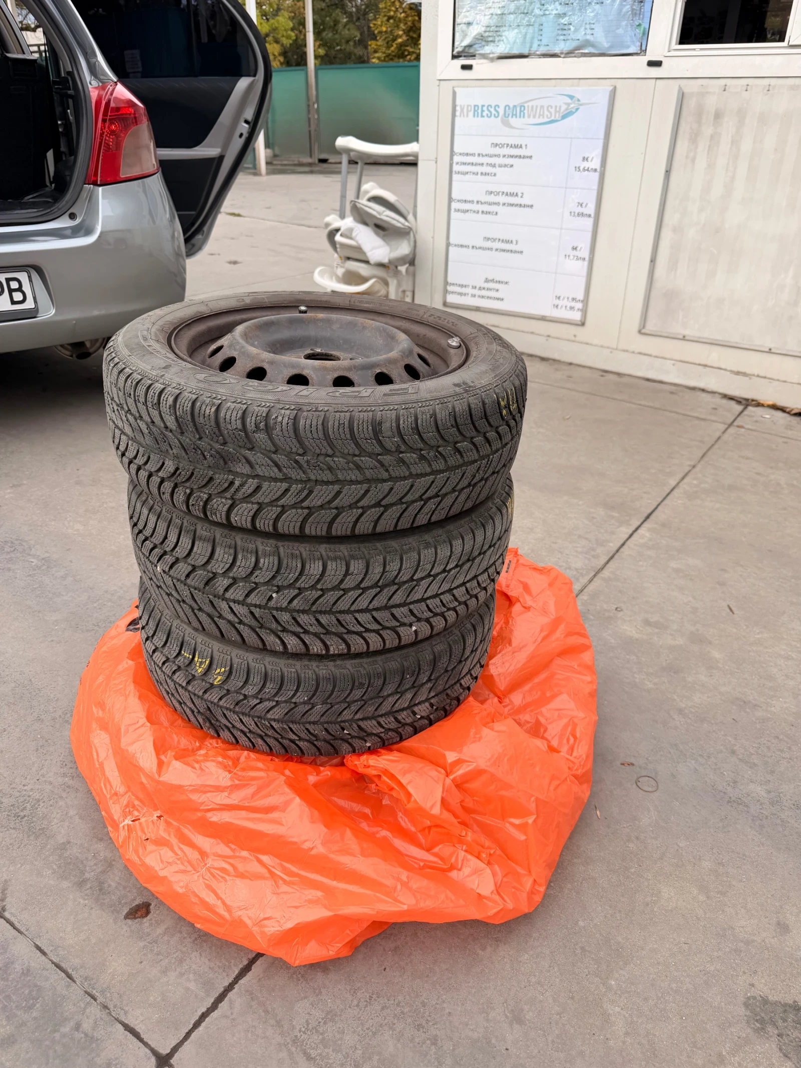 Toyota Yaris Автоматик , снимка 14 - Автомобили и джипове - 56611125