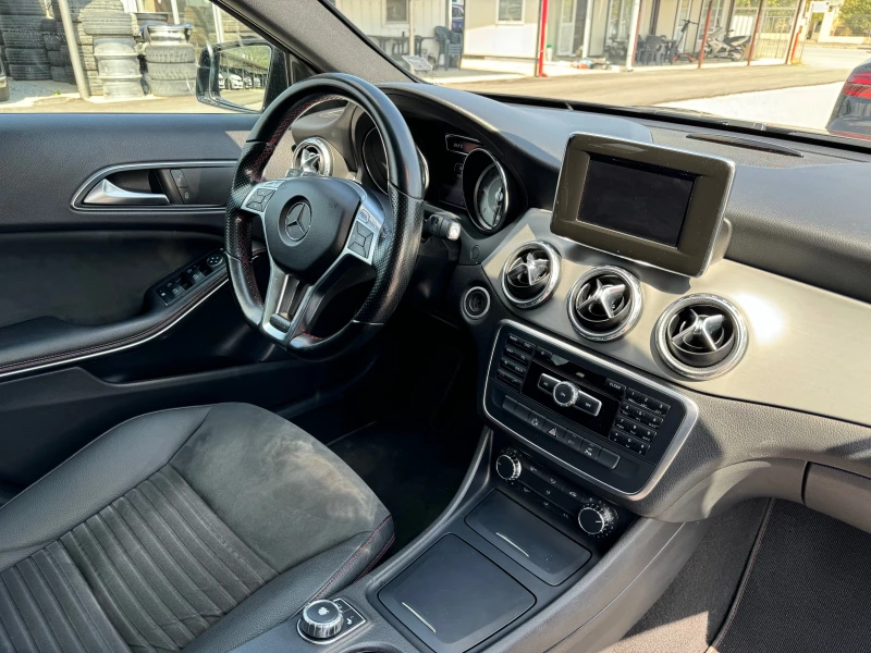 Mercedes-Benz GLA 200 AMG, снимка 10 - Автомобили и джипове - 47489241