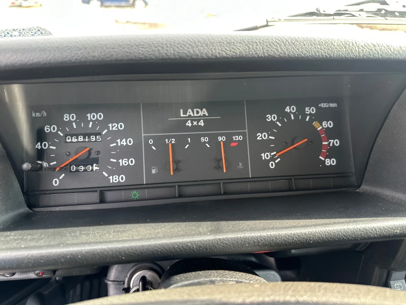 Lada Niva 1.7* GAZ* HIDRAVLIKA* 68125km* , снимка 15 - Автомобили и джипове - 48772998