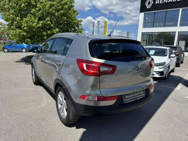 Kia Sportage 2.0CRDI, снимка 4 - Автомобили и джипове - 50096225