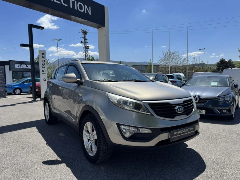 Kia Sportage 2.0CRDI, снимка 8 - Автомобили и джипове - 50096225