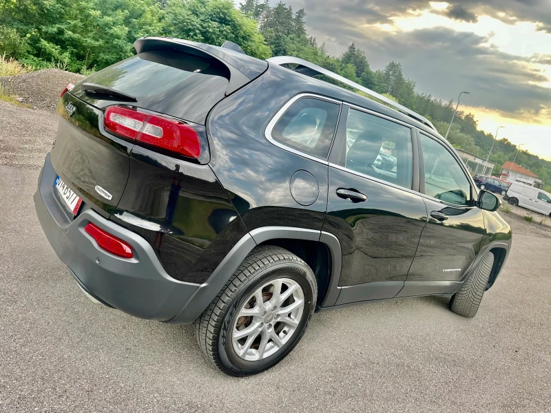 Jeep Cherokee 2.0MULTIJET* 170k.c.* FULL* UINIKAT* REALNI KM* , снимка 4 - Автомобили и джипове - 51023228