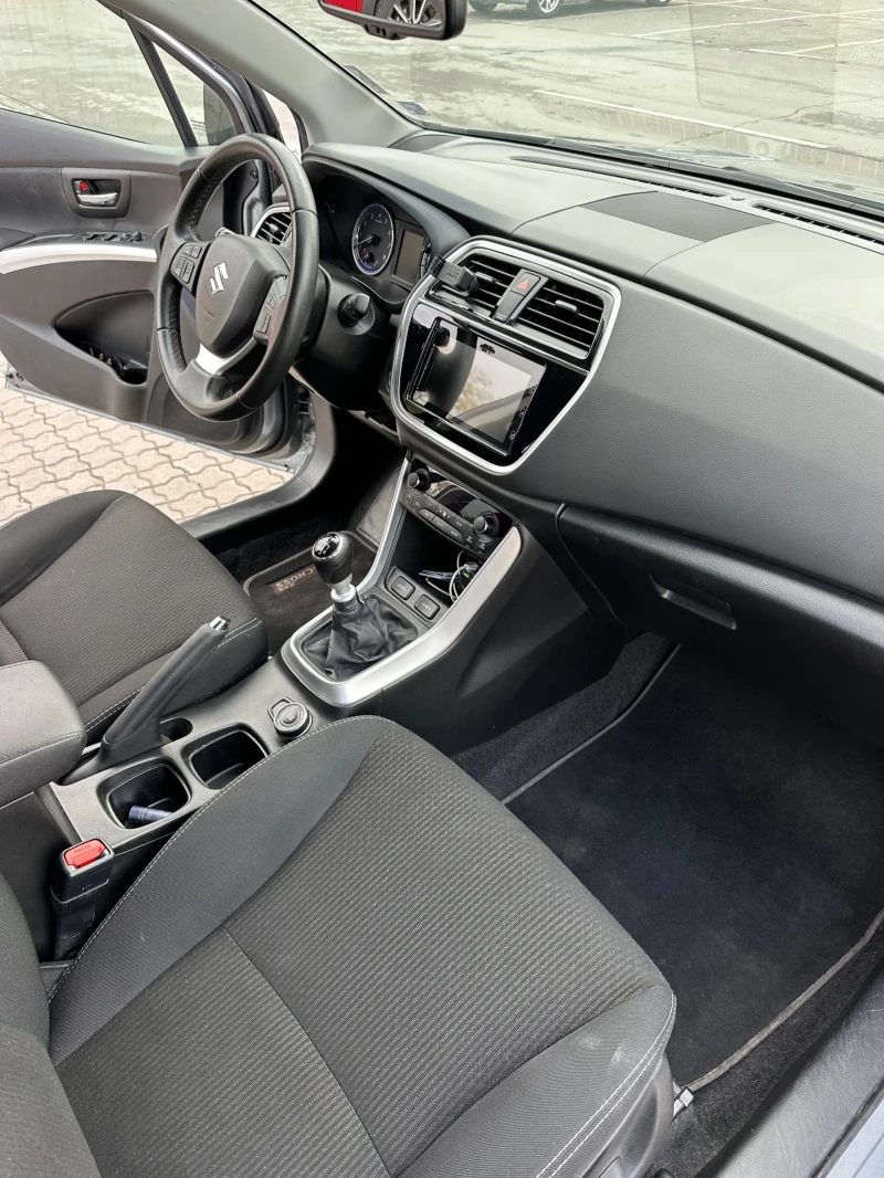 Suzuki SX4 S-Cross, снимка 7 - Автомобили и джипове - 52350489