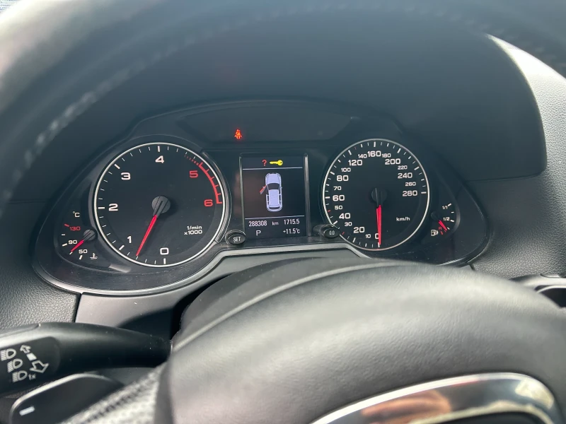 Audi Q5, снимка 8 - Автомобили и джипове - 52640126