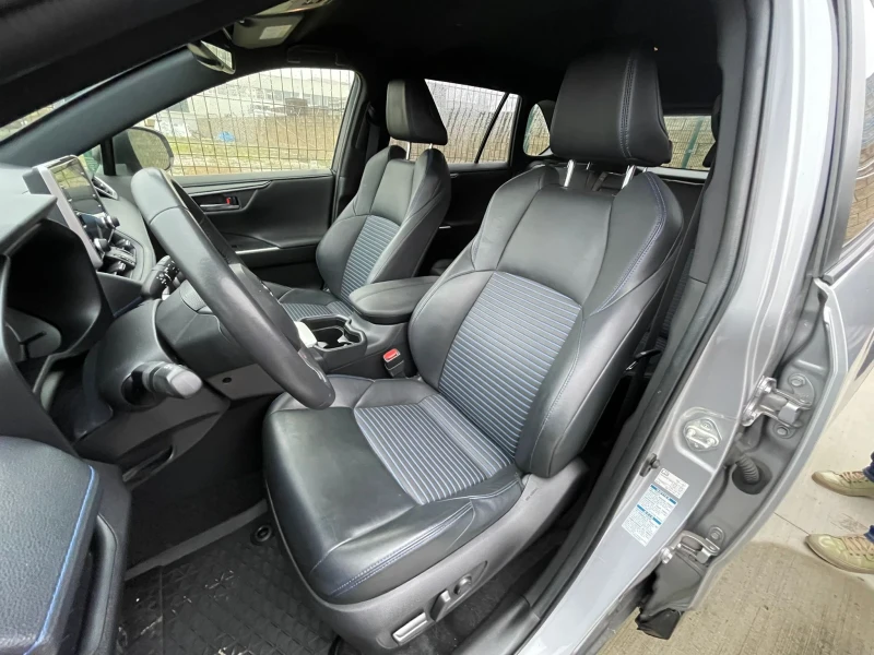 Toyota Rav4 4х4/Selection/, снимка 11 - Автомобили и джипове - 52647301