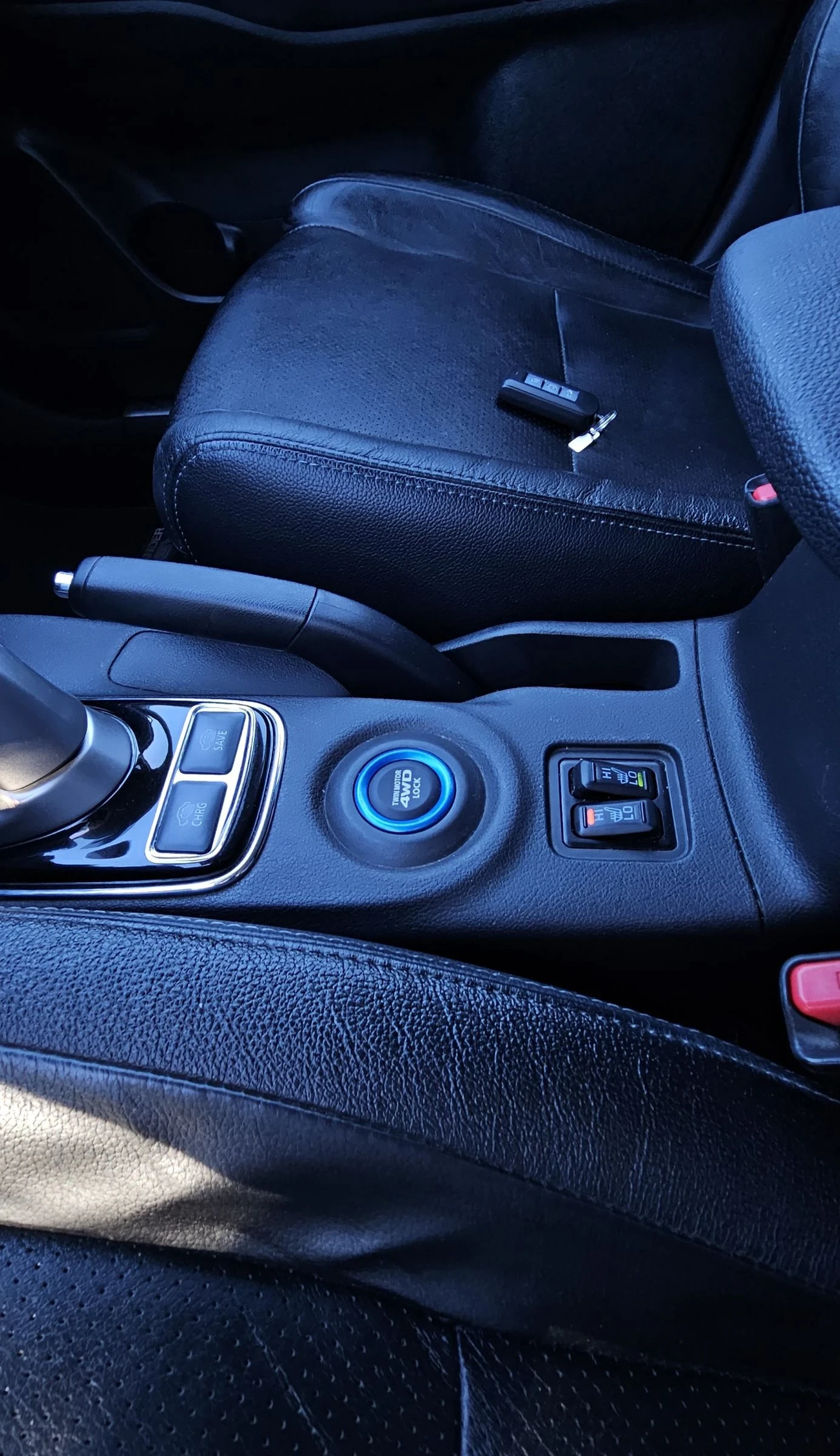 Mitsubishi Outlander Plug-in Hybrid 4x4 Full Extri  - изображение 10