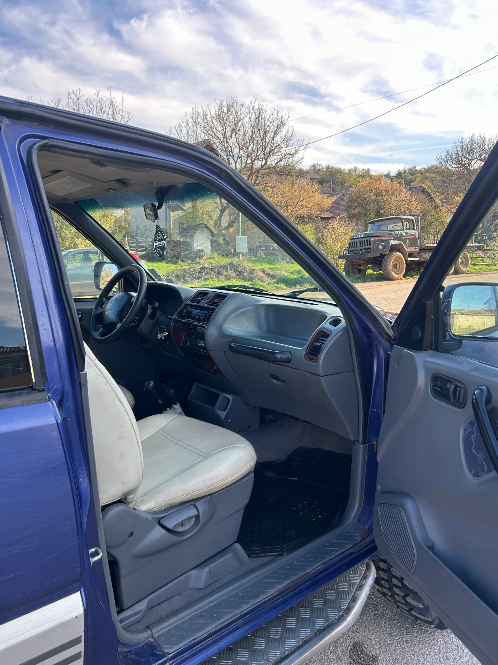 Nissan Terrano 2.7 TDI - изображение 8
