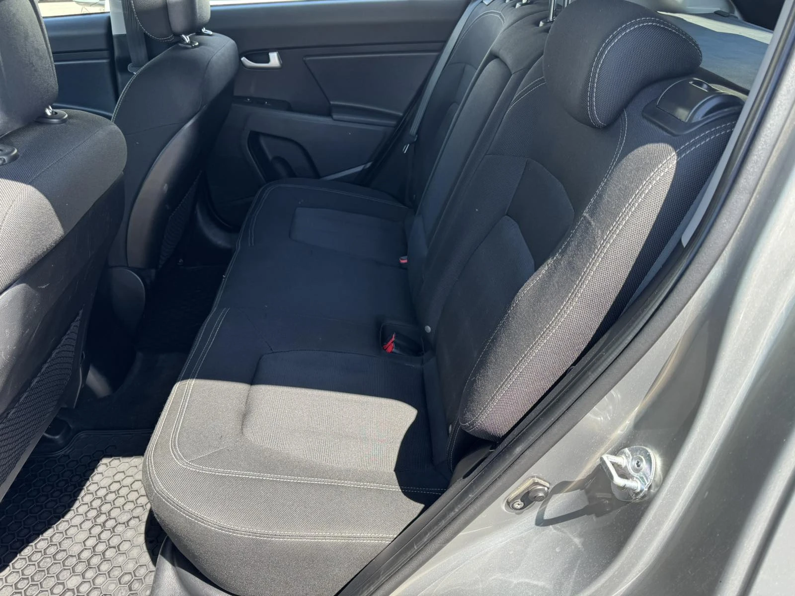 Kia Sportage 2.0CRDI | Mobile.bg � ����������� 13