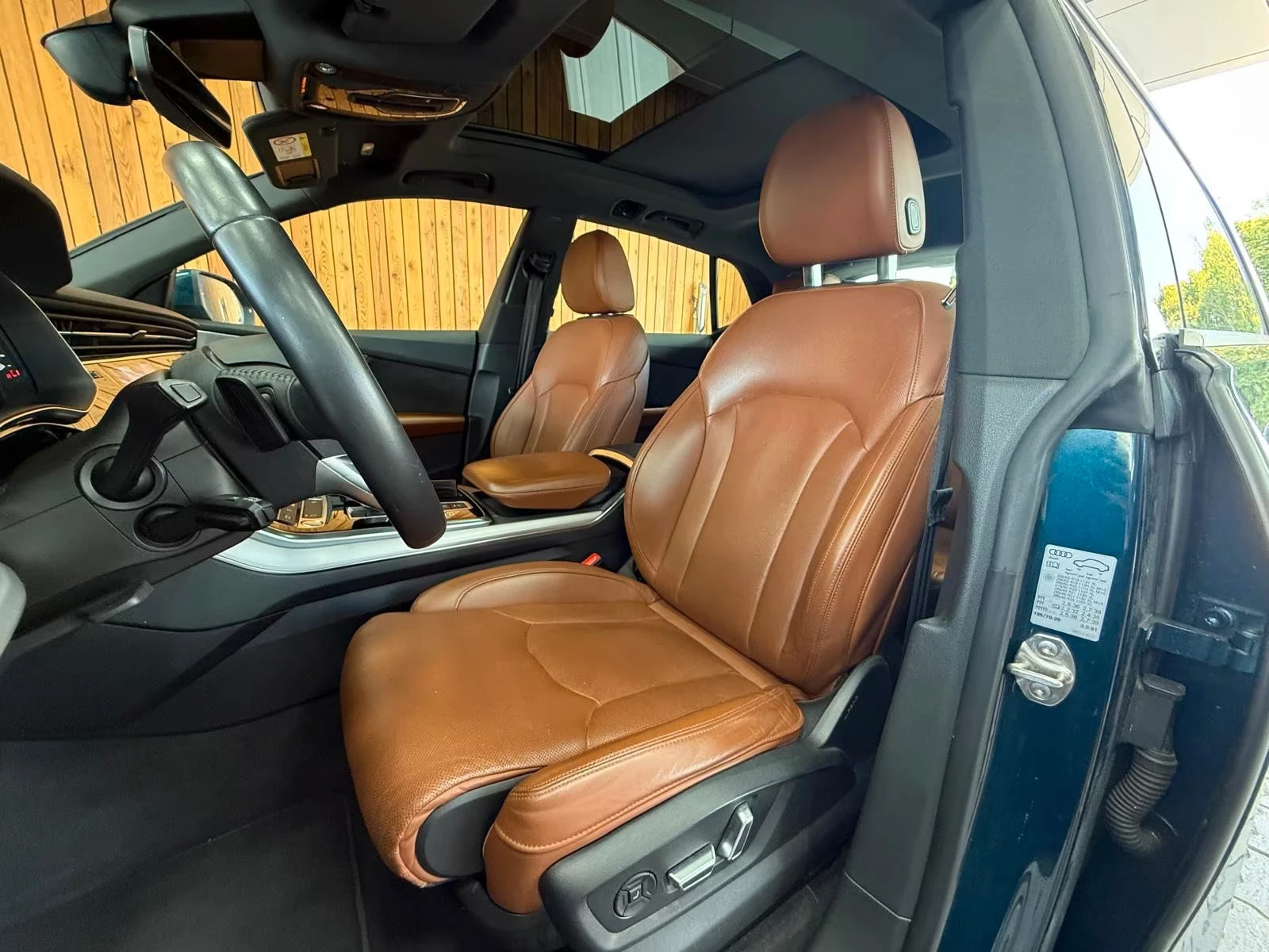 Audi Q8 45TDI/231HP/PANO/B&O/NAVI/QUATTRO/109D - изображение 6