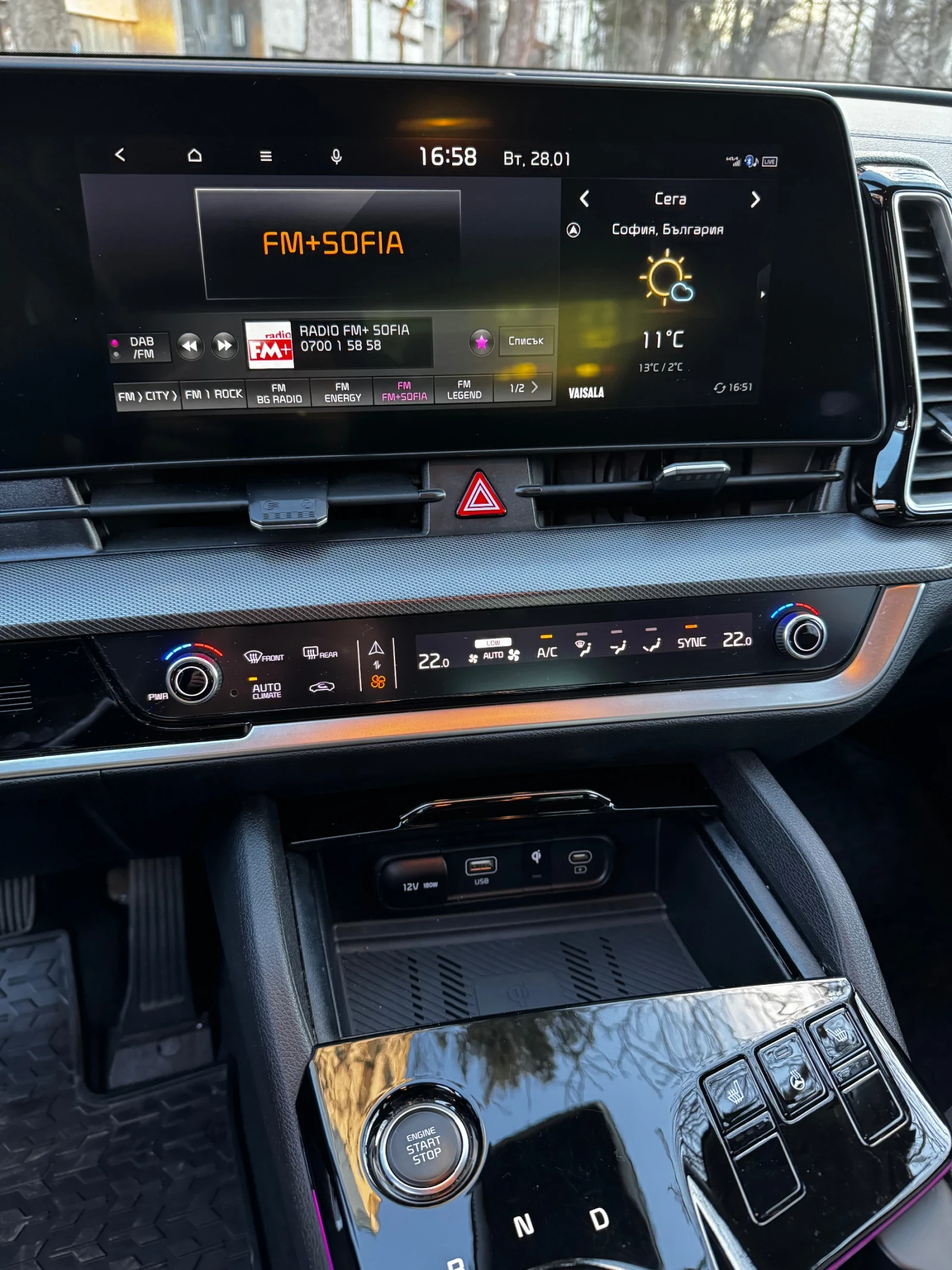 Kia Sportage, снимка 13 - Автомобили и джипове - 53707149