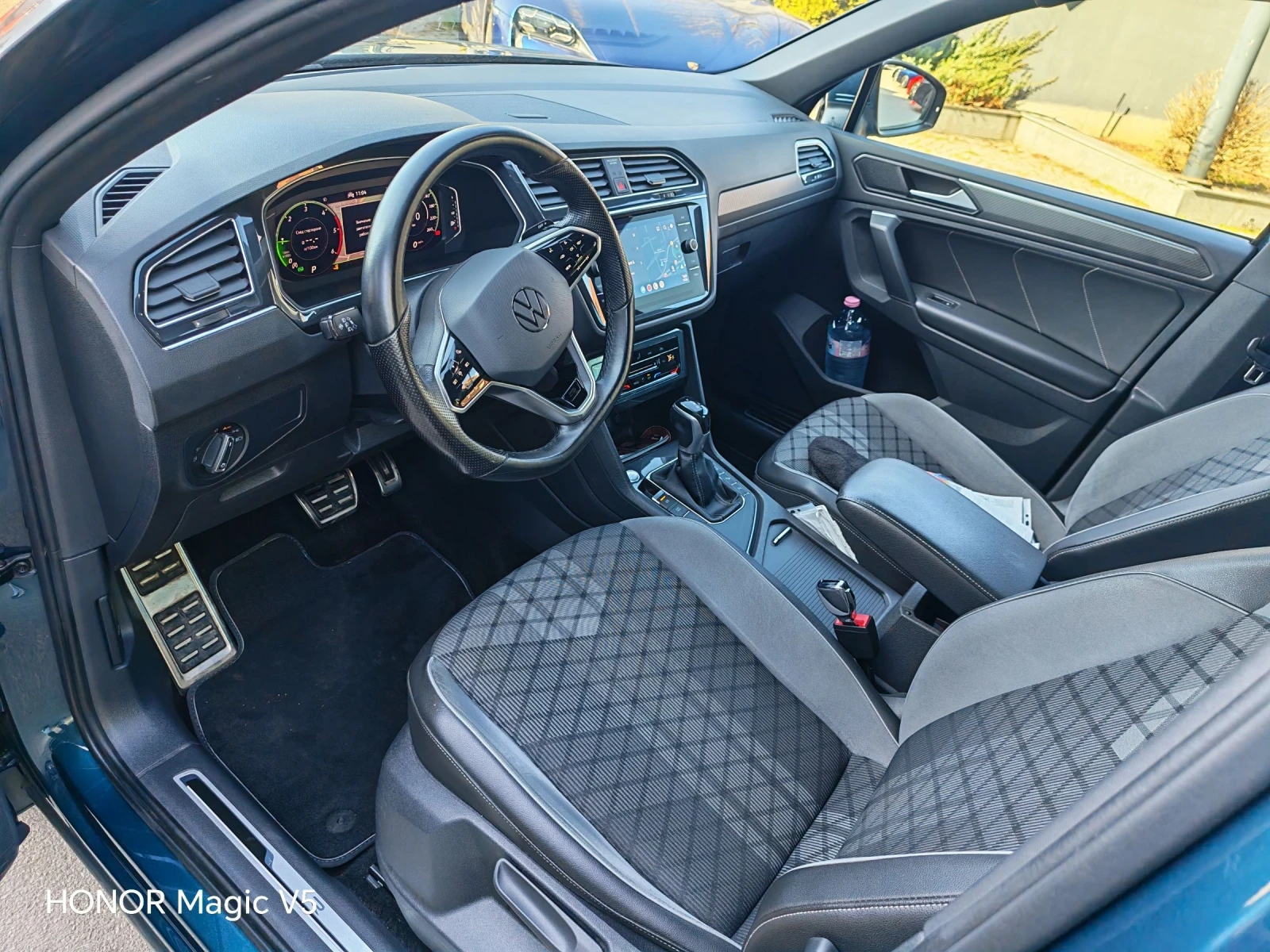 VW Tiguan 2.0 TDI R LINE , снимка 7 - Автомобили и джипове - 53825753