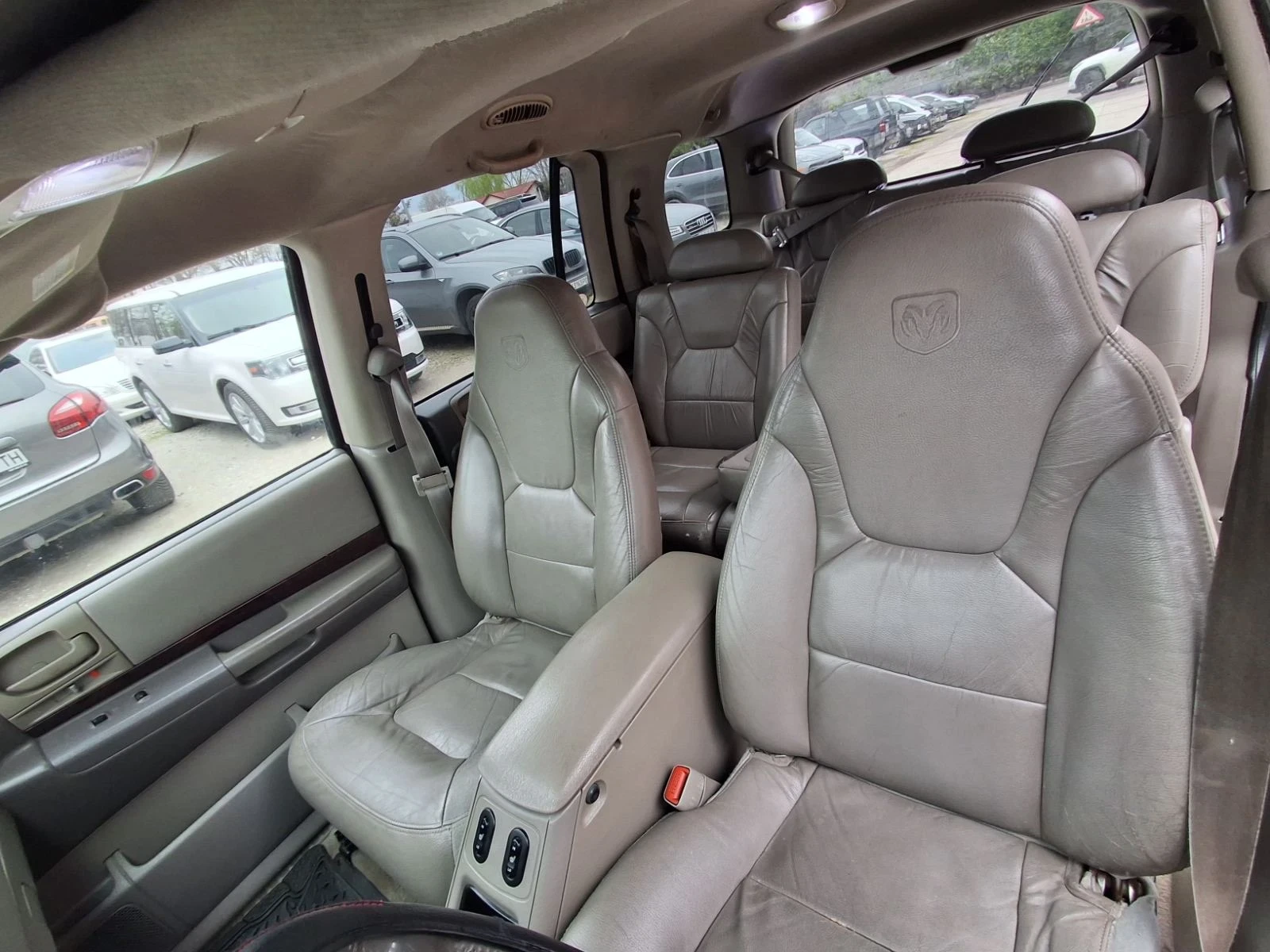 Dodge Durango 5.9 магнум газ 4х4, снимка 17 - Автомобили и джипове - 54221788